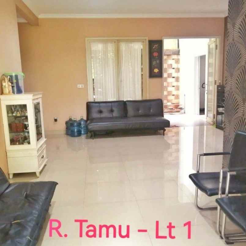 jual rumah di komplek beryl timur serpong tangerang