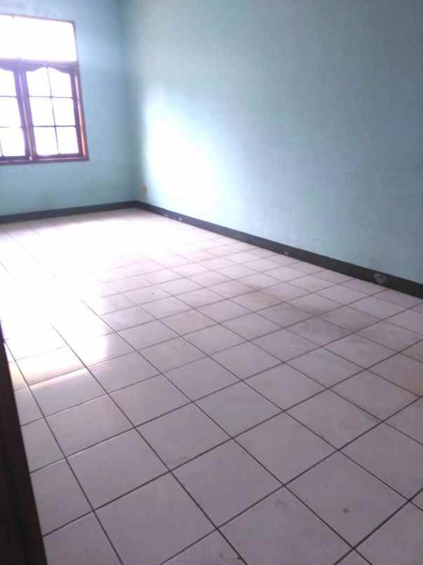 jual rumah komplex perdagangan tangerang