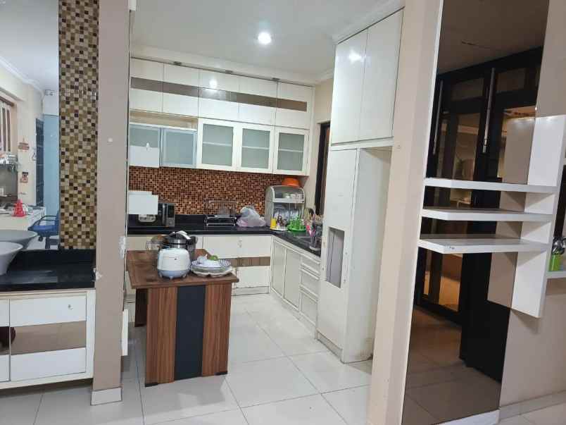 jual rumah manyar rejo surabaya