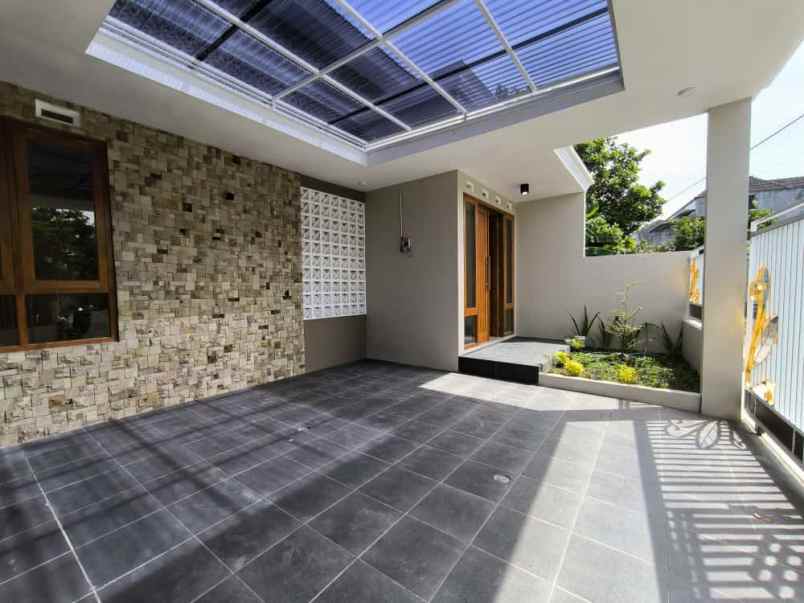 jual rumah minimalis modern siap huni