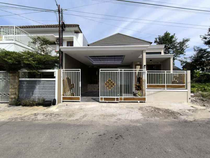 jual rumah minimalis modern siap huni