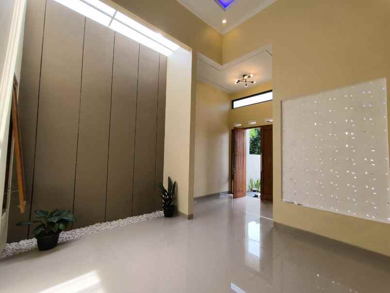 jual rumah minimalis modern siap huni