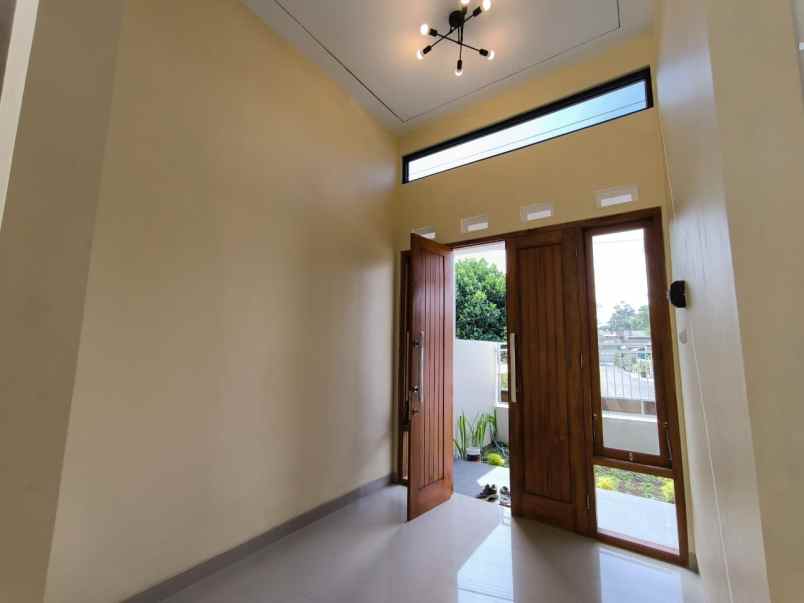jual rumah minimalis modern siap huni