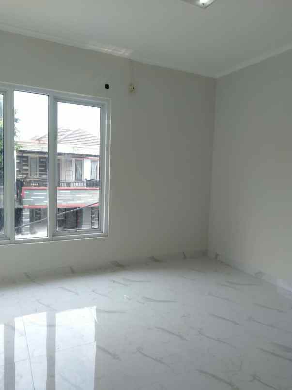 jual rumah siap huni kota wisata cibubur