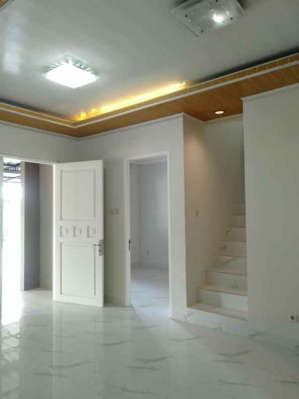 jual rumah siap huni kota wisata cibubur
