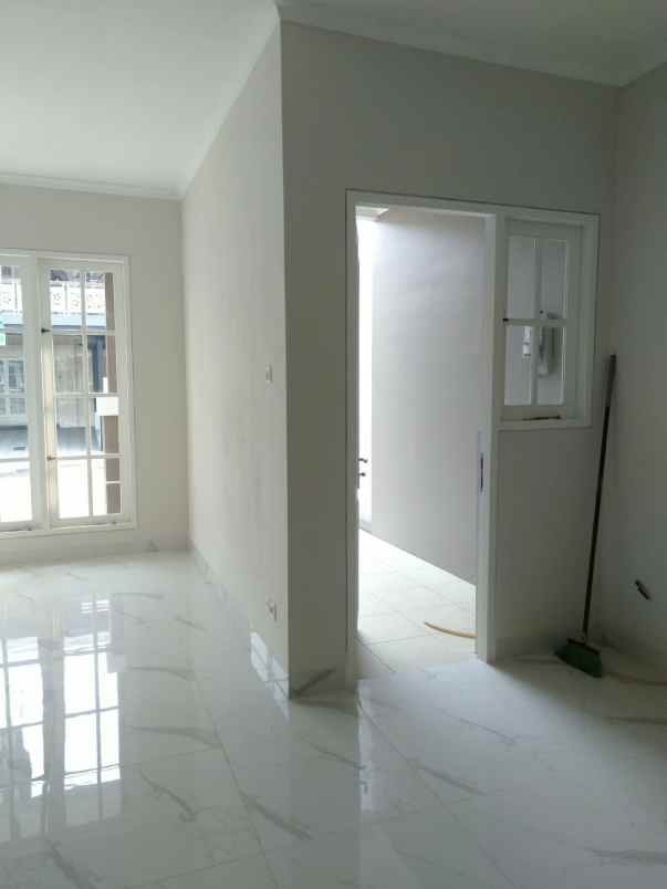 jual rumah siap huni kota wisata cibubur