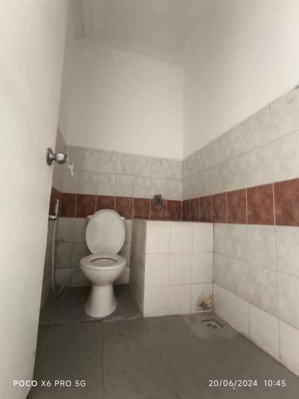 jual rumah taman palem lestari jak bar