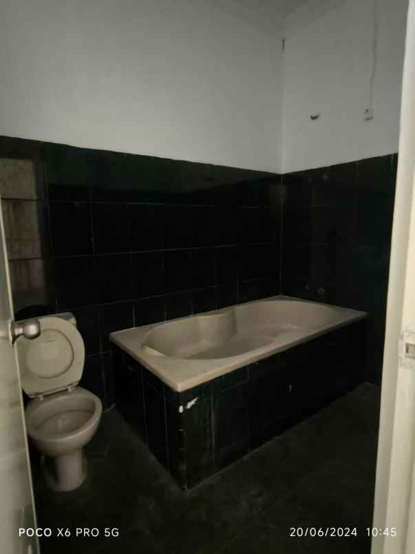 jual rumah taman palem lestari jak bar