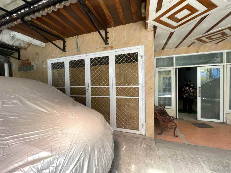 jual rumah utama dan rumah kost 16 kamar