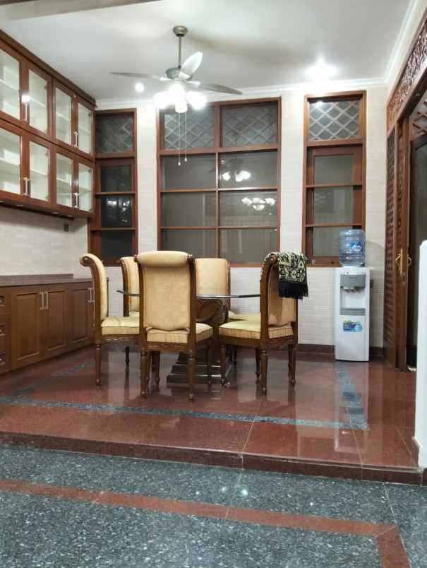 jual sewa rumah x kedubes di area senopati