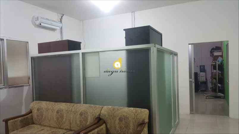 komersial jl achmad sobana no 107