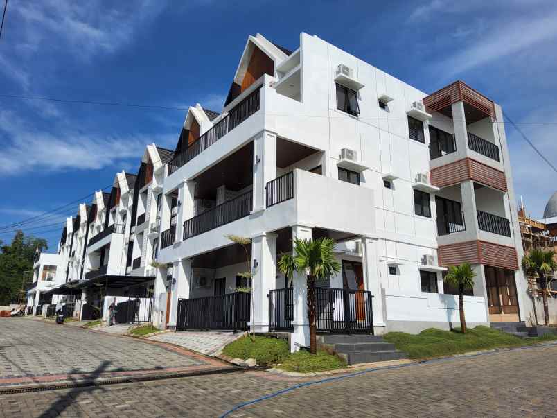 kostel malang premium dekat ub harga 1m