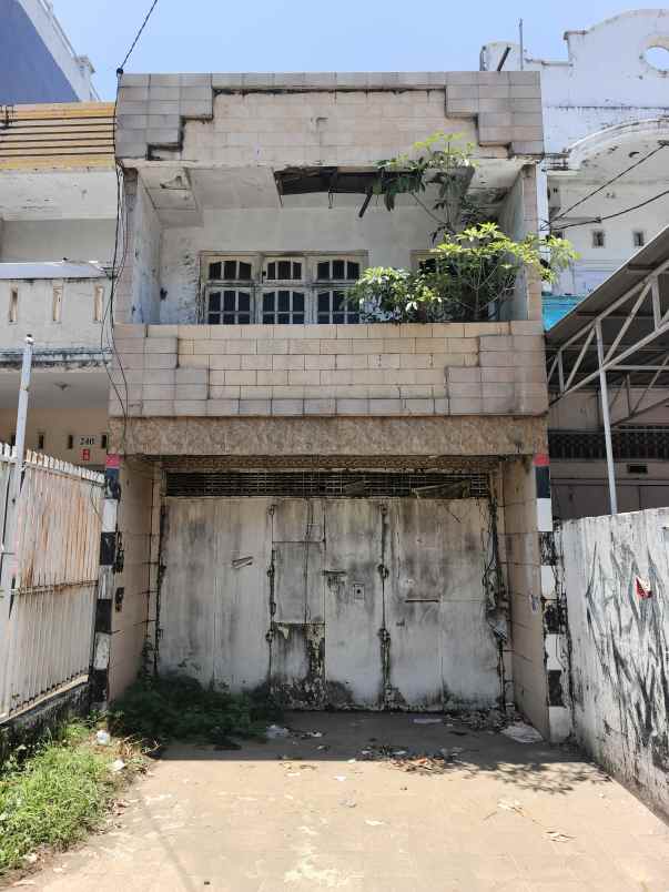 lelang ruko 2 lantai murah