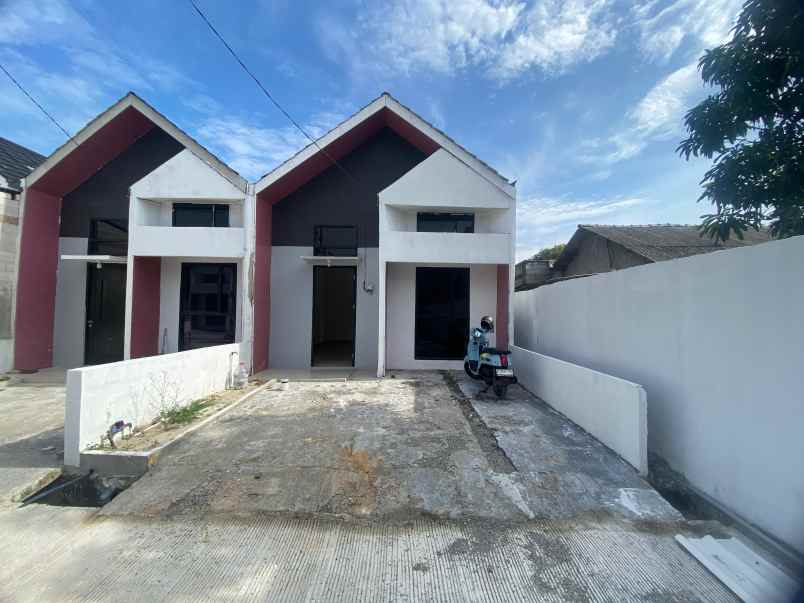 over kredit 35juta rumah dekat tol tarumajaya bekasi