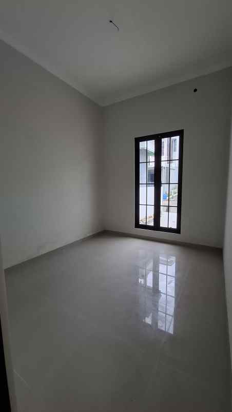 ready unit baru american classics di banyumanik