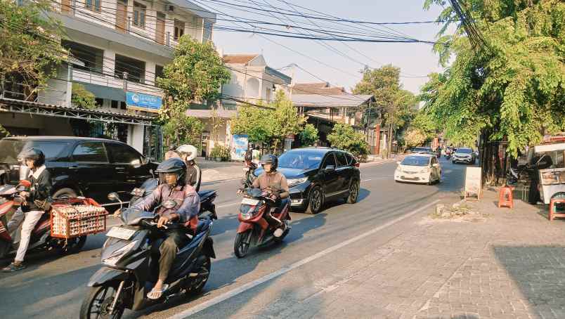 ruko 2 lantai pusat keramaian tembalang dekat kampus