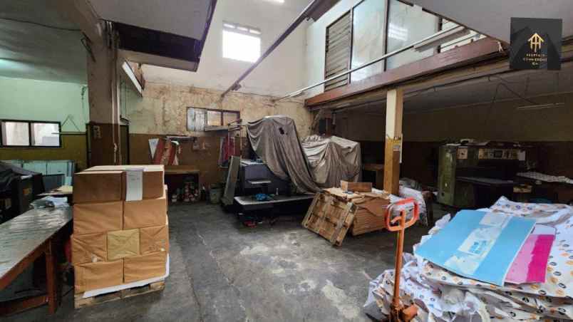 ruko 2 unit gudang strategis di sayap bkr kota bandung