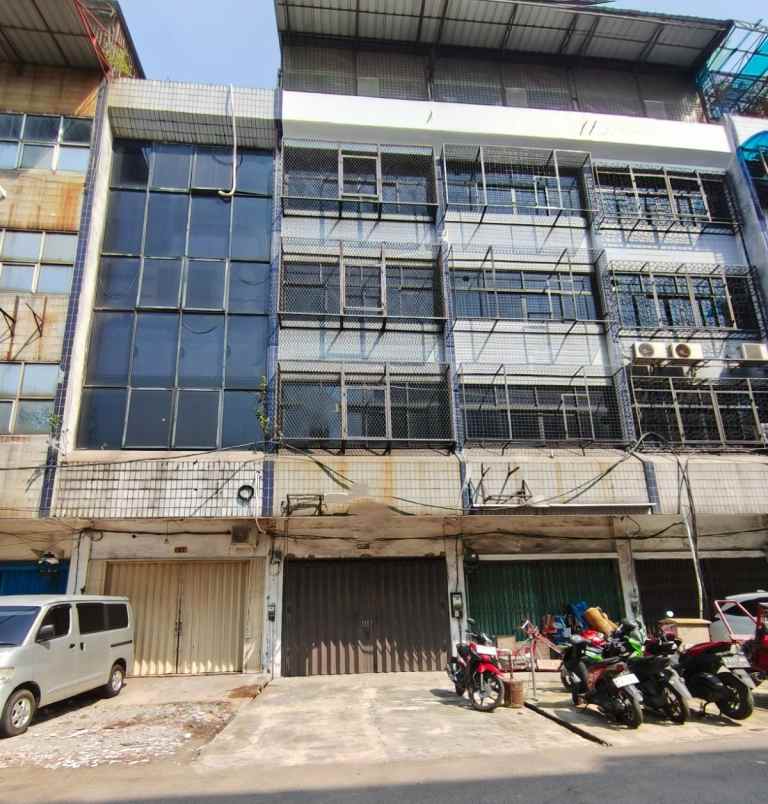 ruko 5 lantai lokasi sangat strategis dijakarta pusat