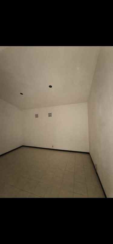 ruko kendalsari nirwana eksekutif hook