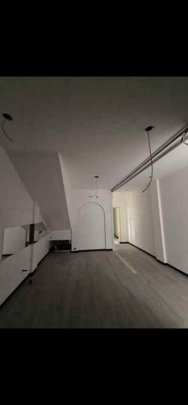 ruko kendalsari nirwana eksekutif hook