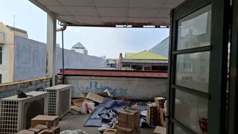 ruko strategis di pasar baru jakarta pusat