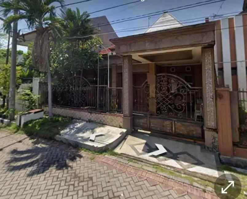 rumah 1 lantai manyar tirtoyoso