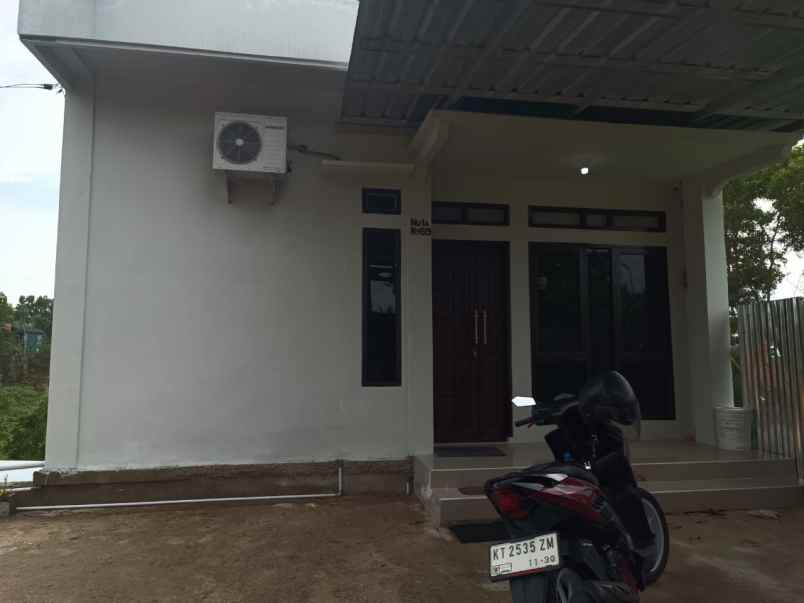 rumah 2 lantai dijual luas tanah 300m2