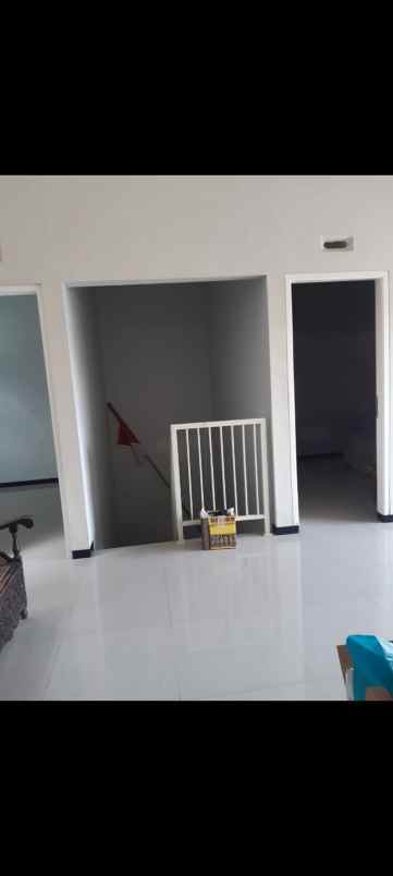rumah 2 lantai siap huni sawojajar 1 malang