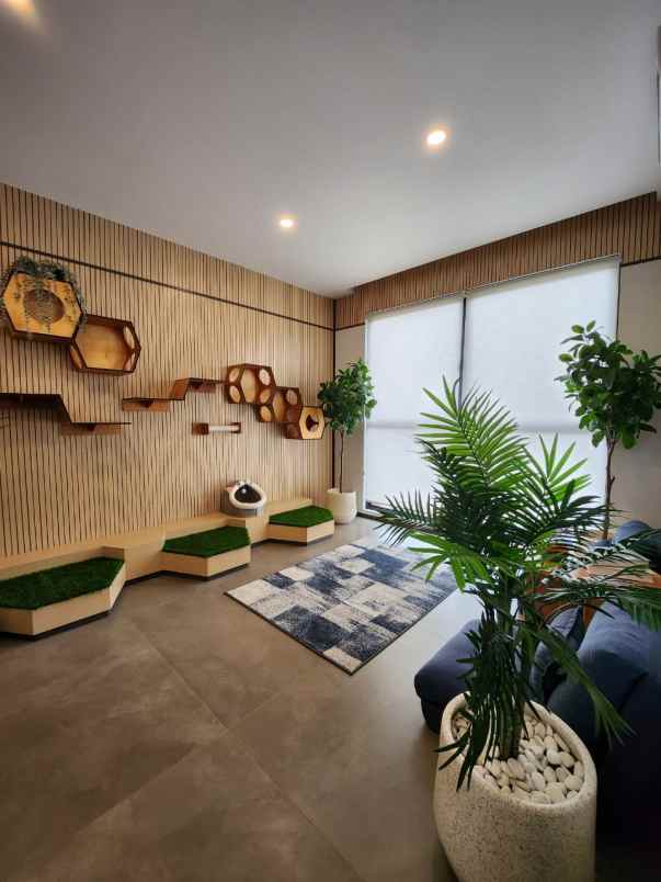 rumah 3lantai private lift di kota depok