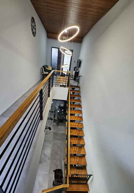 rumah arcamanik semi furnished dekat sport jabar