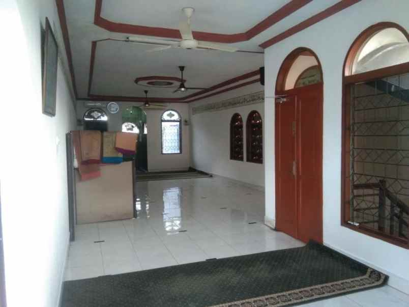 rumah asri dan adem di utan kayu selatan jakarta timur