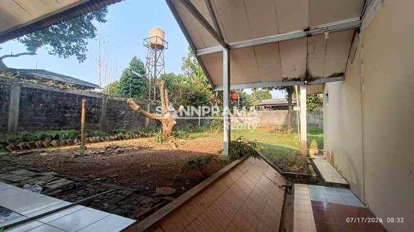 rumah asri halaman luas di depok