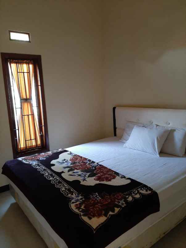 rumah bagus 2 lantai harga istimewa di temas kota batu