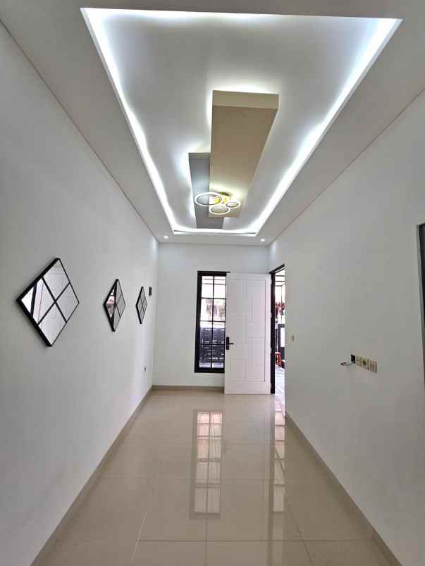 rumah baru 2 5 lantai pondok kelapa