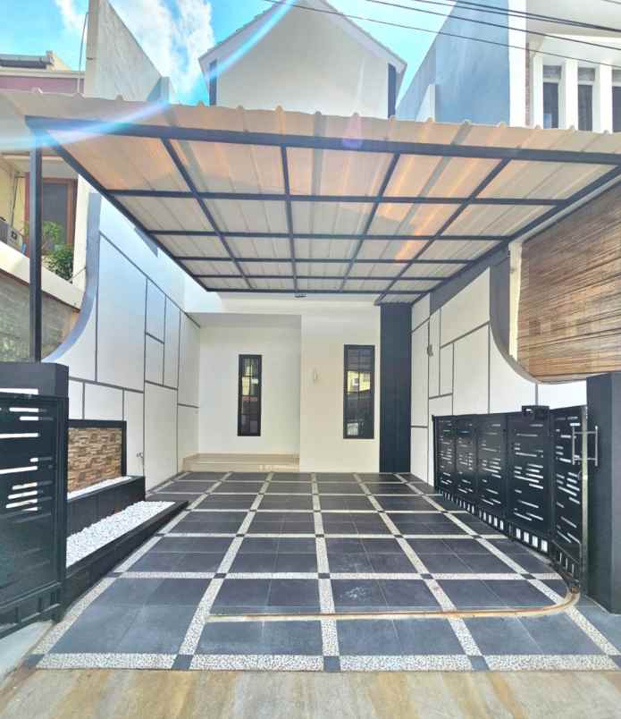 rumah baru 2 5 lantai pondok kelapa