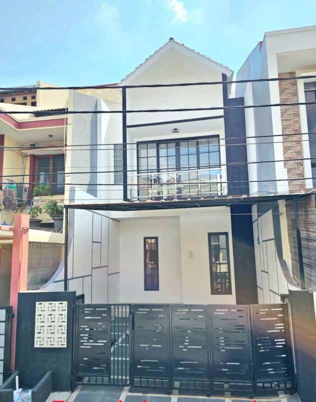 rumah baru 2 5 lantai pondok kelapa