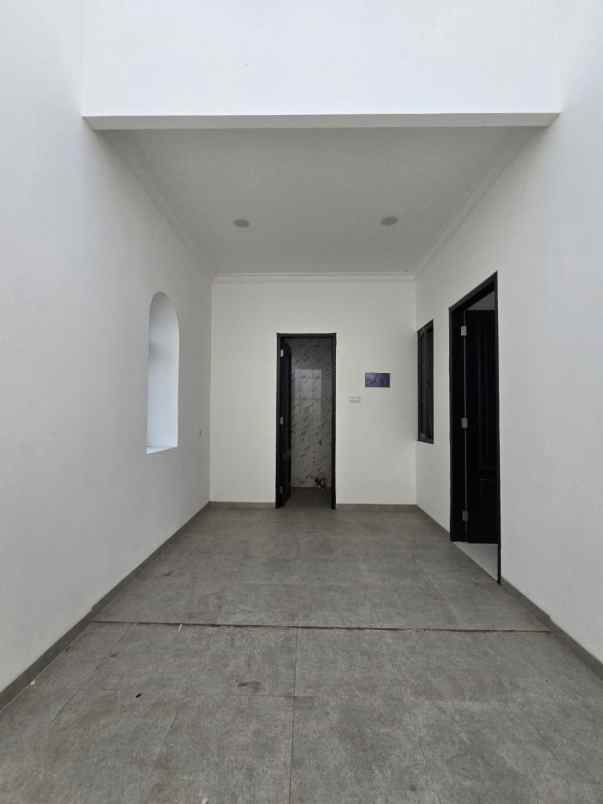 rumah baru classic modern siap huni di pondok bambu