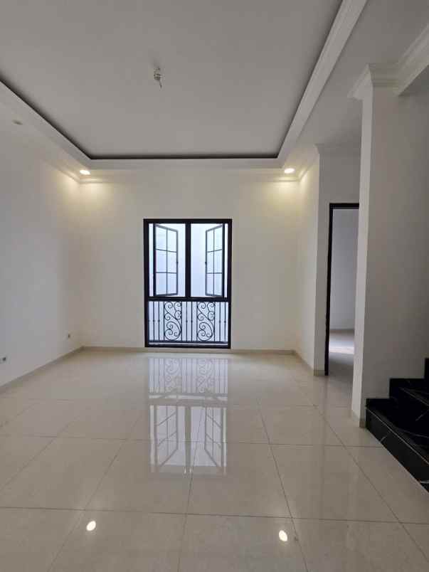 rumah baru classic modern siap huni di pondok bambu