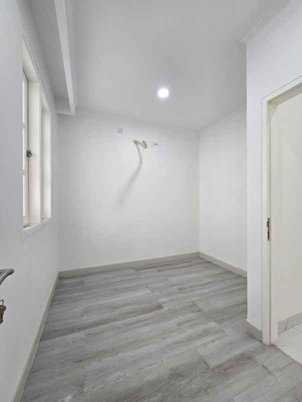 rumah baru dalam cluster di kayu putih jakarta timur