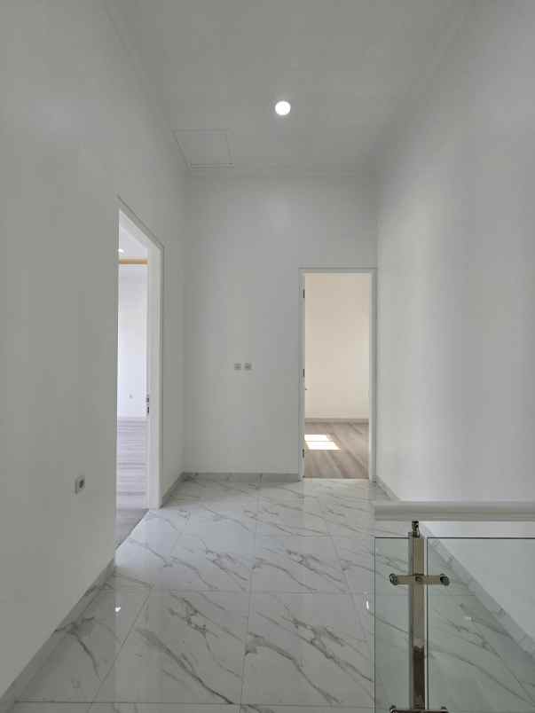 rumah baru dalam cluster di kayu putih jakarta timur