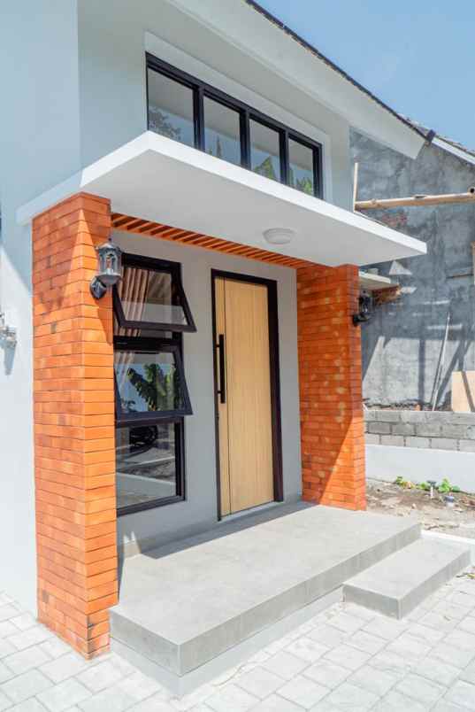 rumah baru di cluster lengkap one gate di bangunjiwo