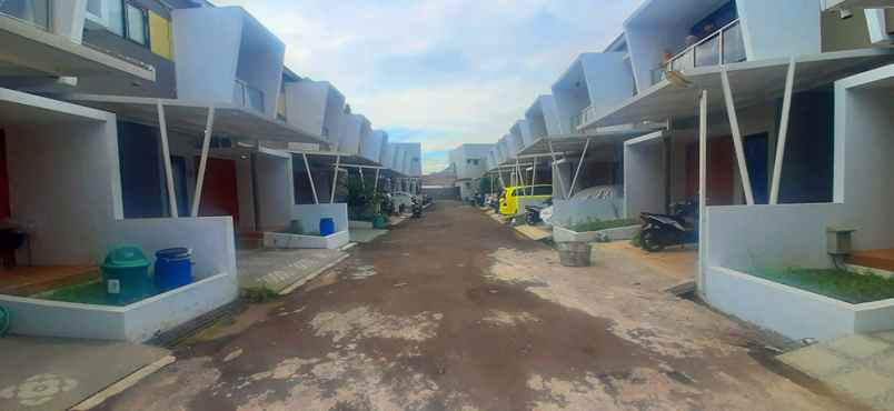 rumah baru minimalis modern di antapani bandung