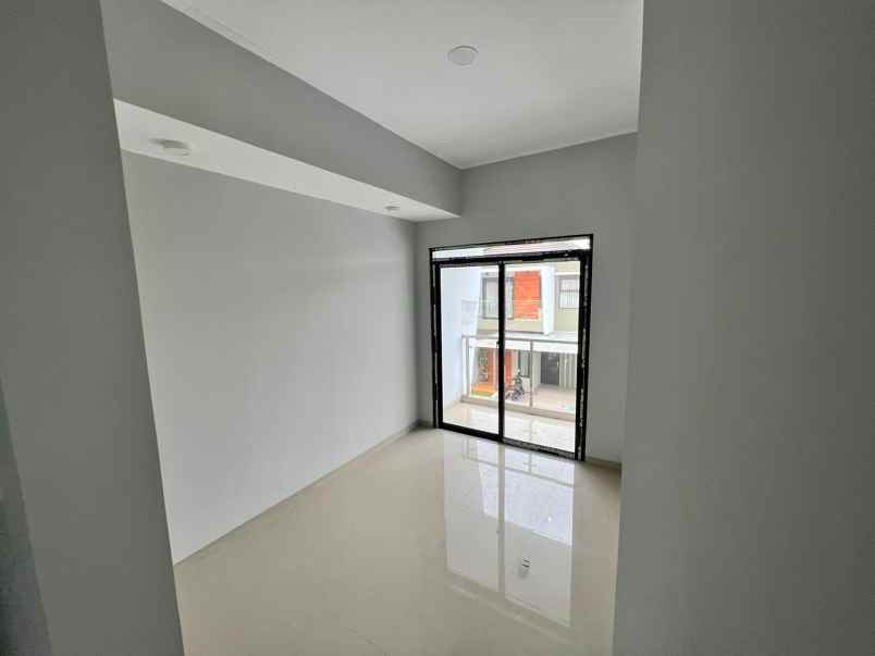 rumah baru minimalis modern di antapani bandung