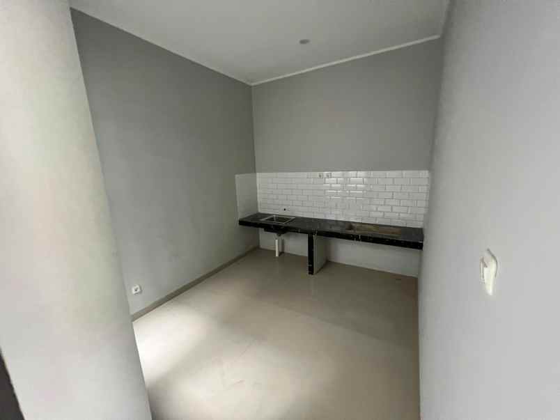 rumah baru minimalis modern di antapani bandung