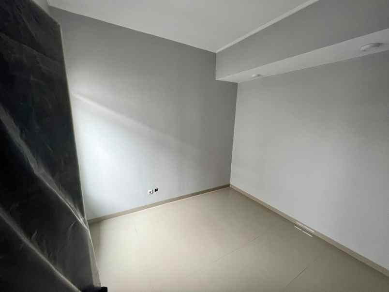 rumah baru minimalis modern di antapani bandung