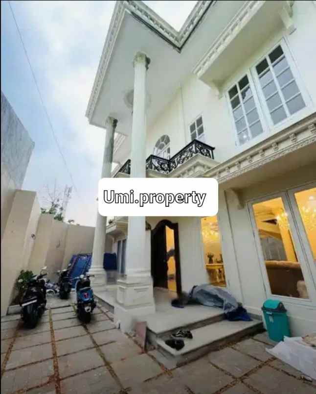 rumah baru siap huni di area kemang jakarta selatan