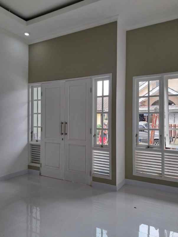 rumah baru siap huni lokasi strategis di griyaloka bsd