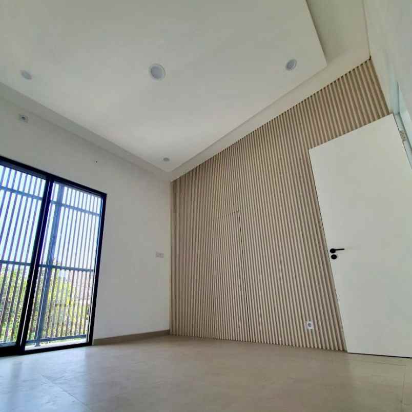 rumah baruk utara dekat merr galaxy mall superindo