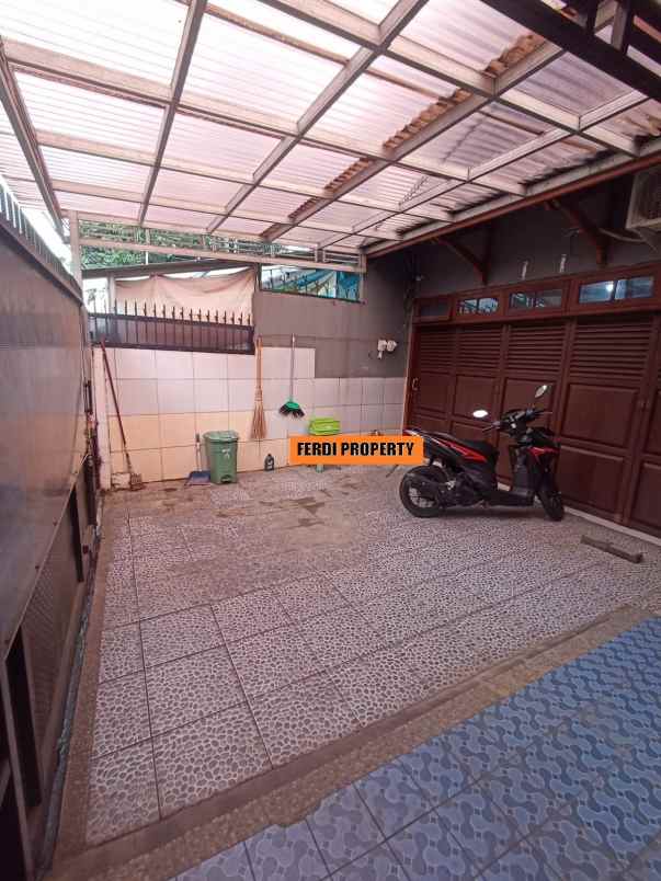 rumah besar mbagus bu lubang buaya jakarta timur