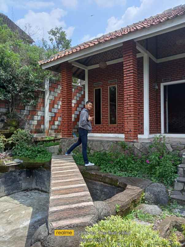Rumah Bu Semi Villa Cantik Di Bandung Selatan